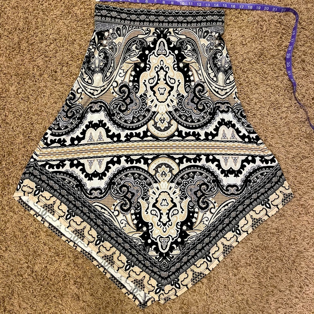 Beautiful bandana print/handkerchief hem skirt